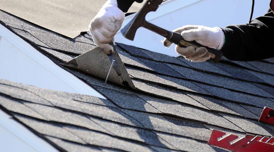 Professional gutter cleaning in Malta Bend, MO
